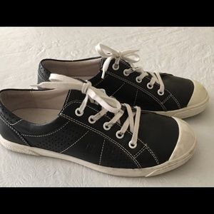 Josef Siebel black and white comfort sneaker